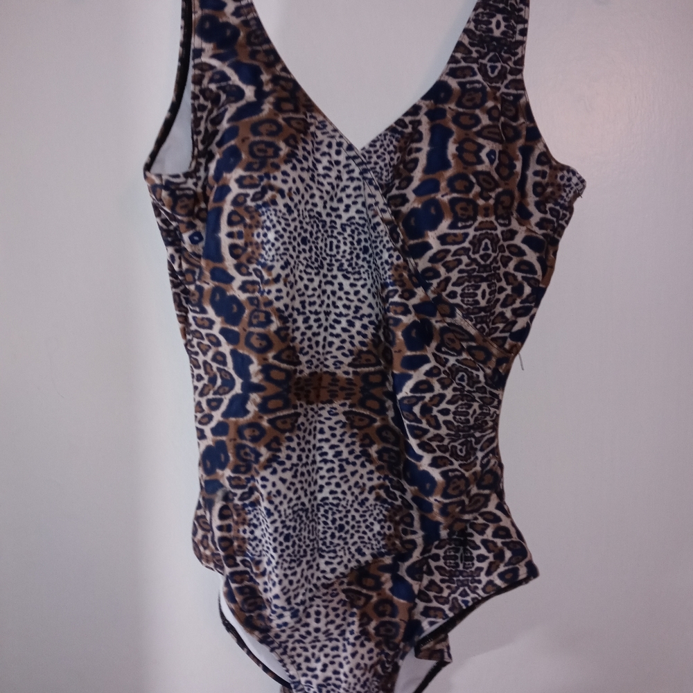 Bathing suit